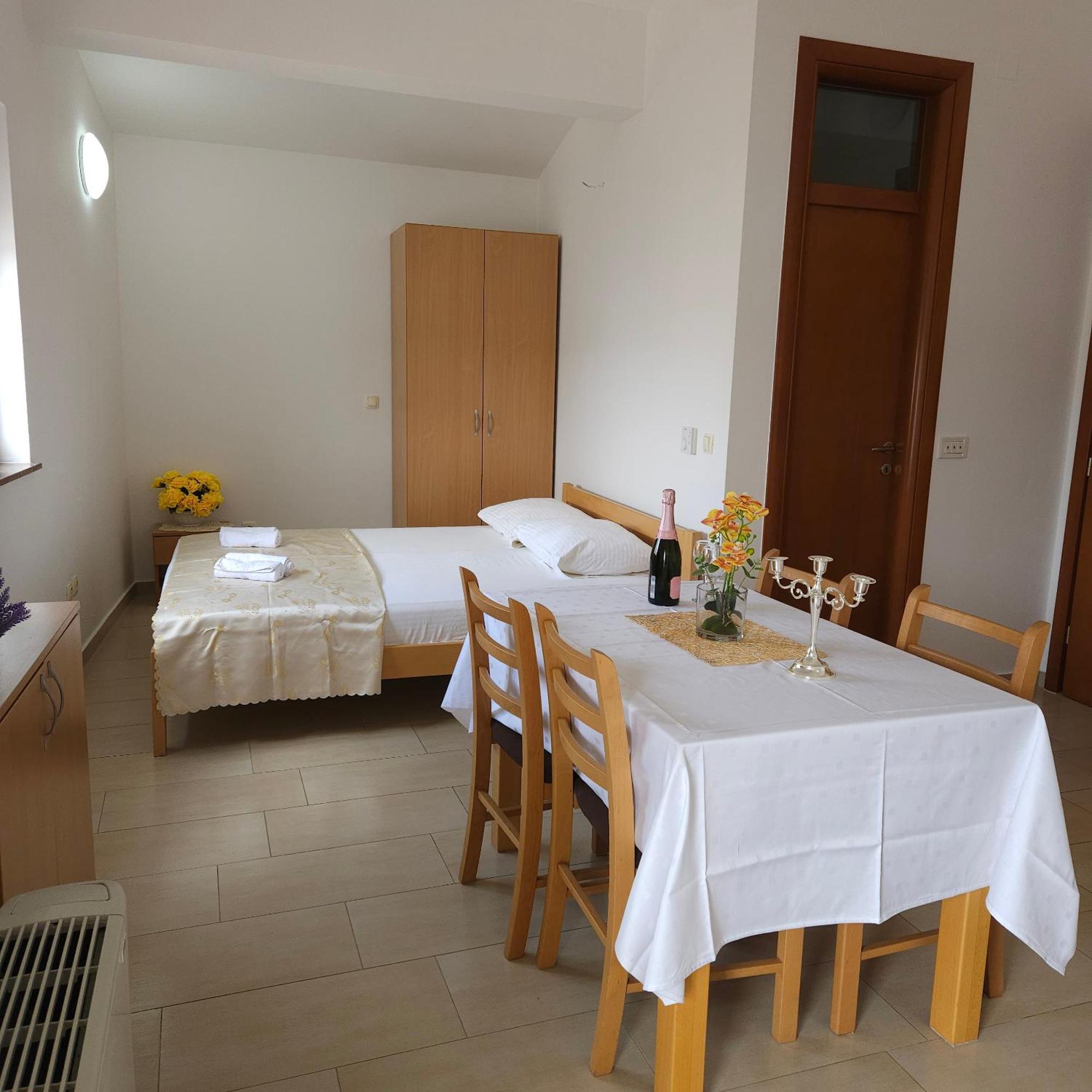 Apartments Cytrus Neum Buitenkant foto