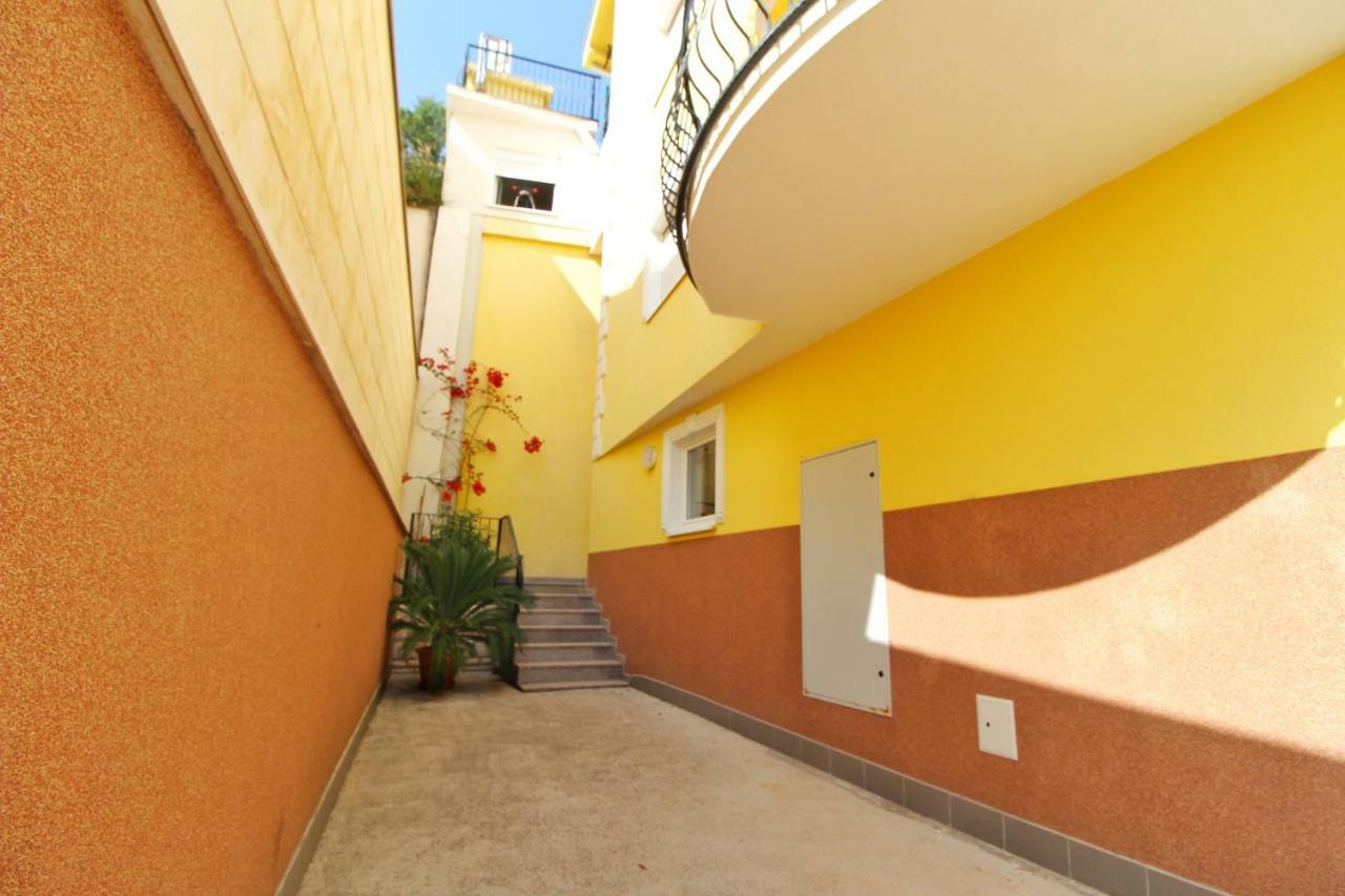 Apartments Cytrus Neum Buitenkant foto